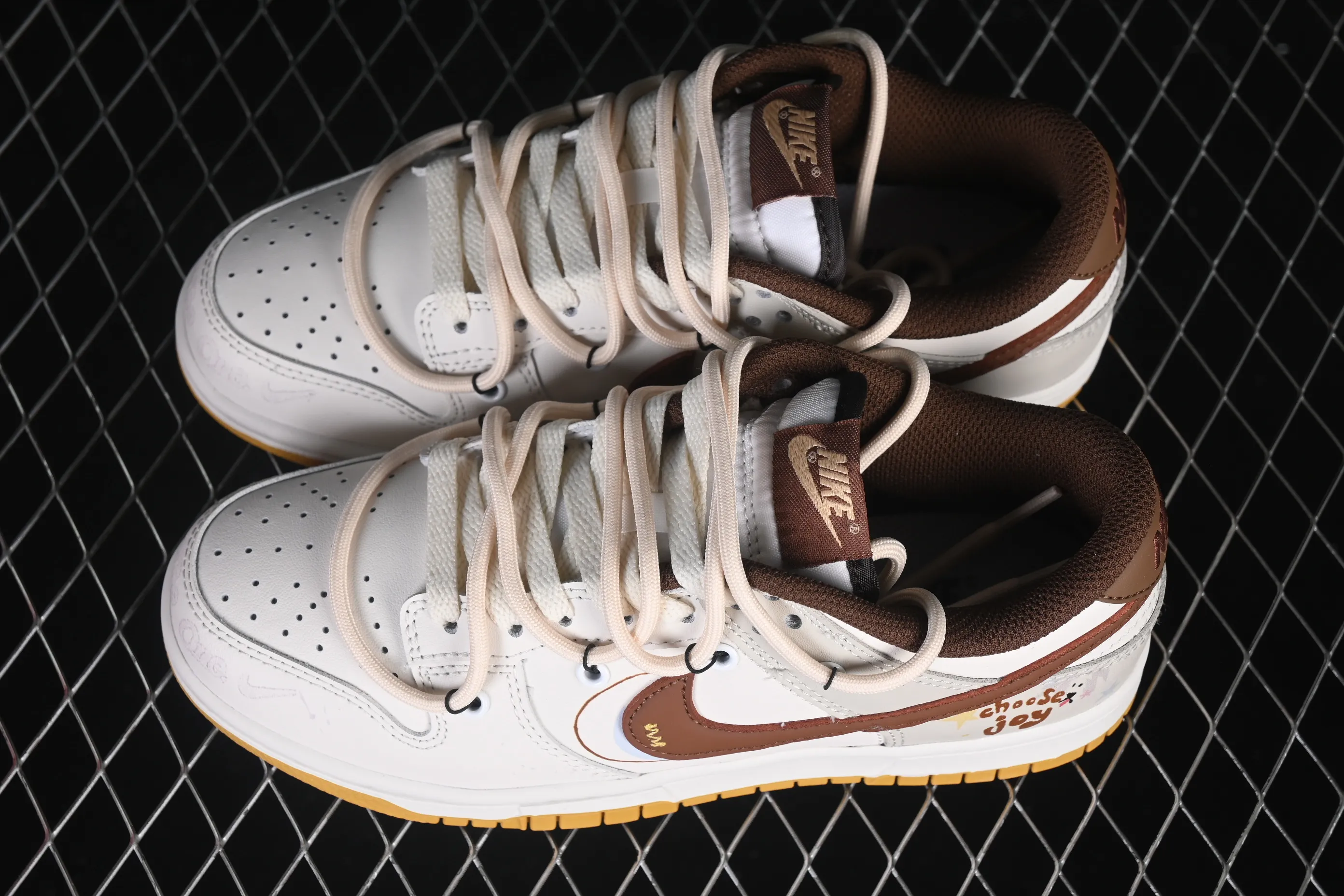 All categories Nk SB Dunk Series Nk SB Dunk Low High-end customized low-top sneakers Nike SB Dunk Low Strap style High-end customized low-top casual skate shoes HM3695-071